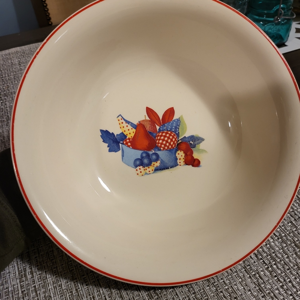 Universal Potteries Cambridge "Calico Fruit" 9" Salad Serving Camwood Ivory Bowl